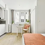 Stylish Studio Near The Champ De Mars