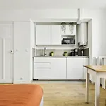 Stylish Studio Near The Champ De Mars