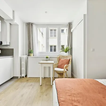 Apartment Stylish Studio Near The Champ De Mars Paris