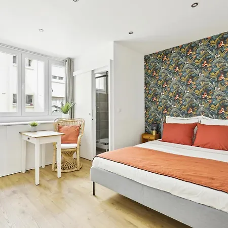 Stylish Studio Near The Champ De Mars Paris